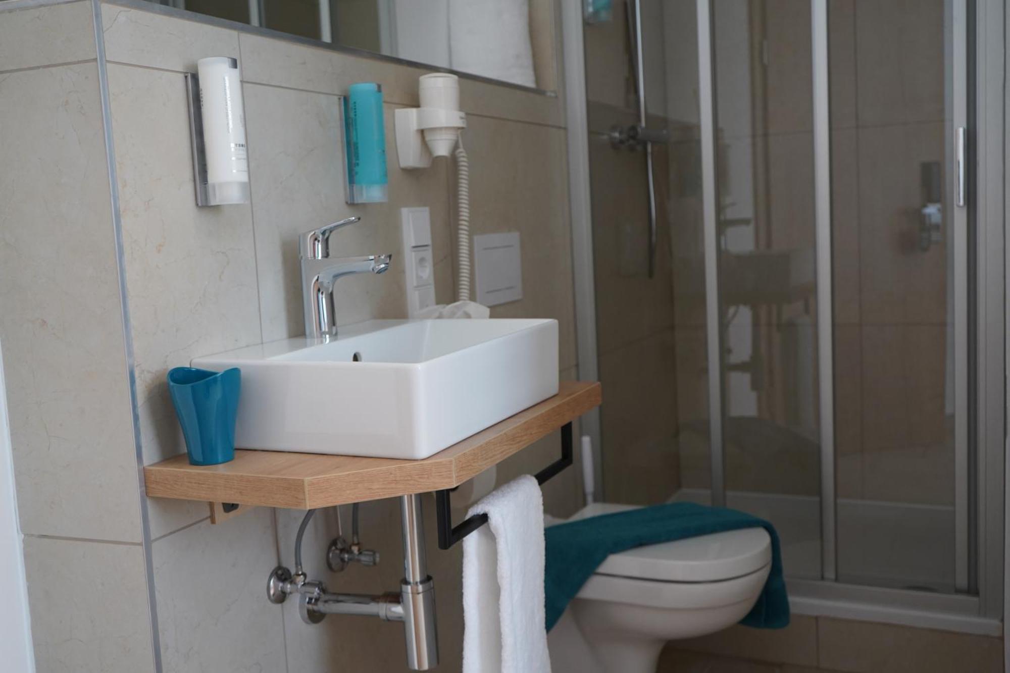 Wallersdorf Eco Motel מראה חיצוני תמונה